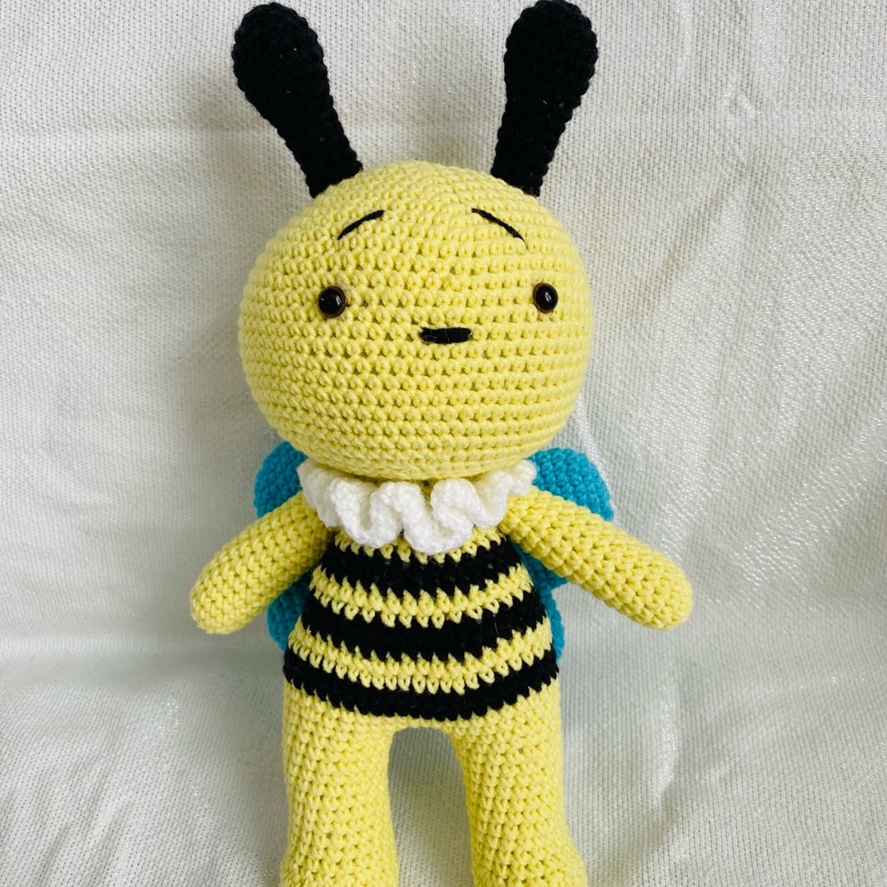 Handmade crochet bee